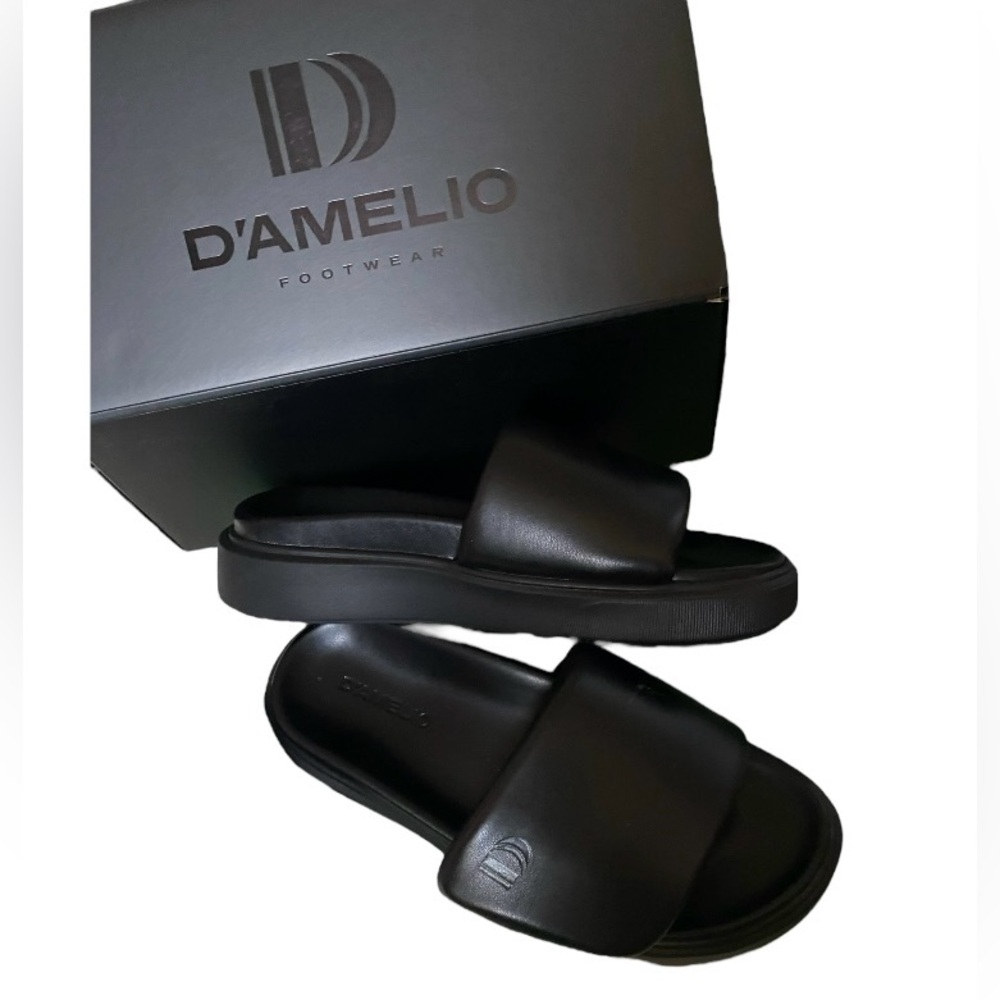 D’amelio Footwear “Reklis” Slide.
